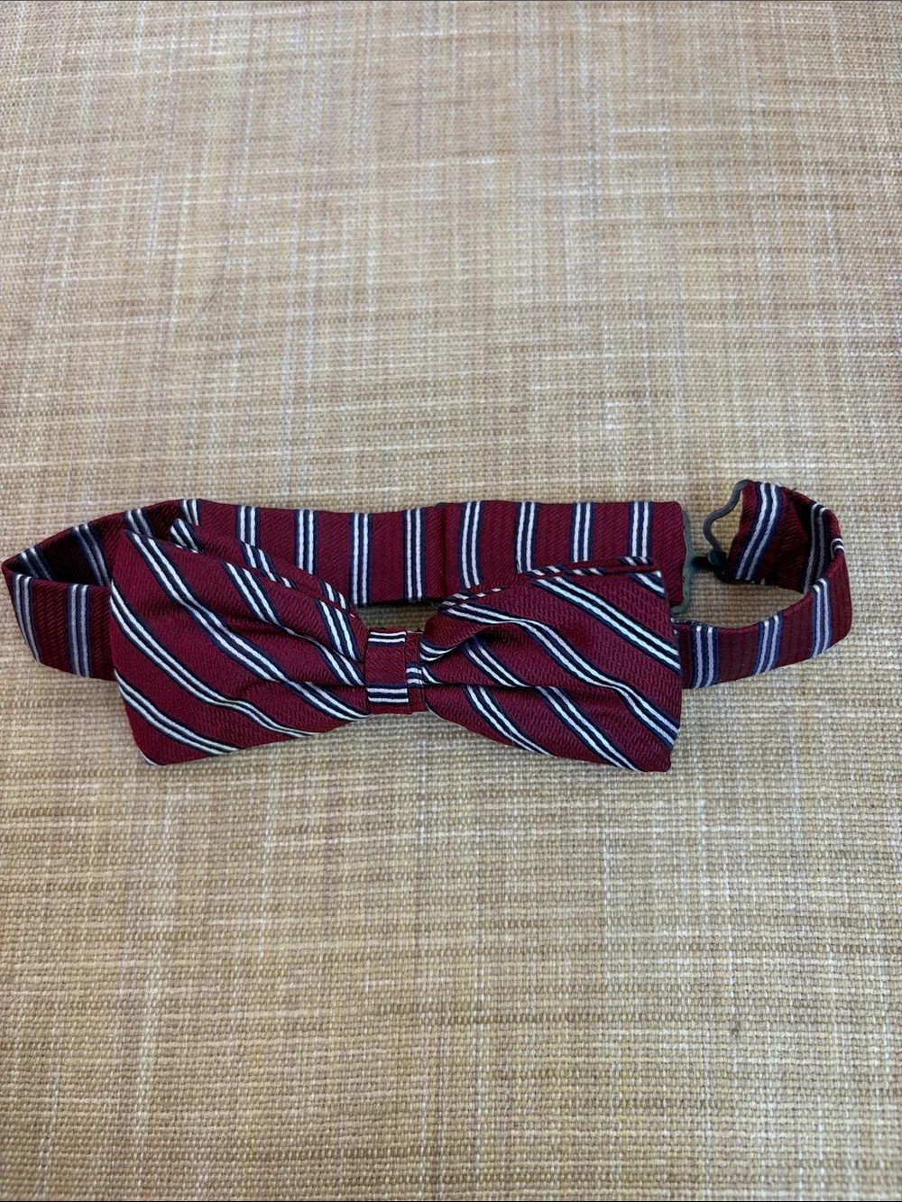 BROOKS BROTHER BOYS SILK BOW TIE